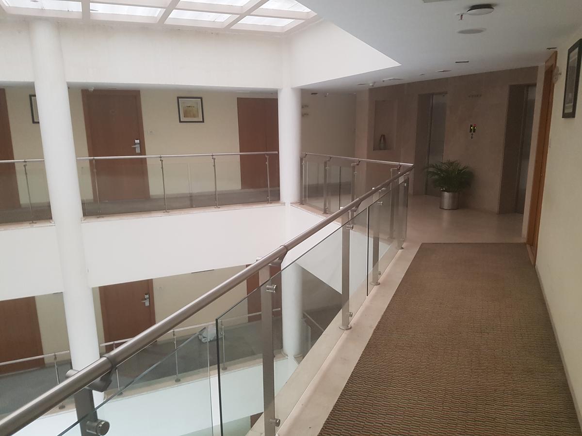 Peerless Hotel Haiderabad Buitenkant foto